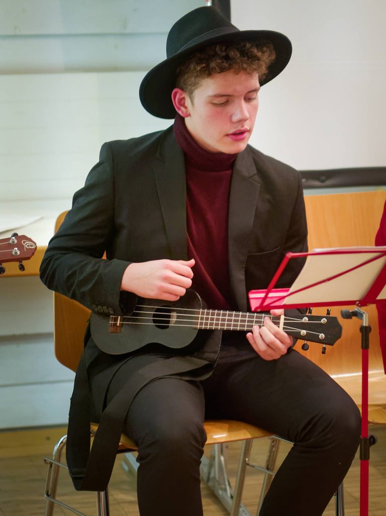 ukulele1